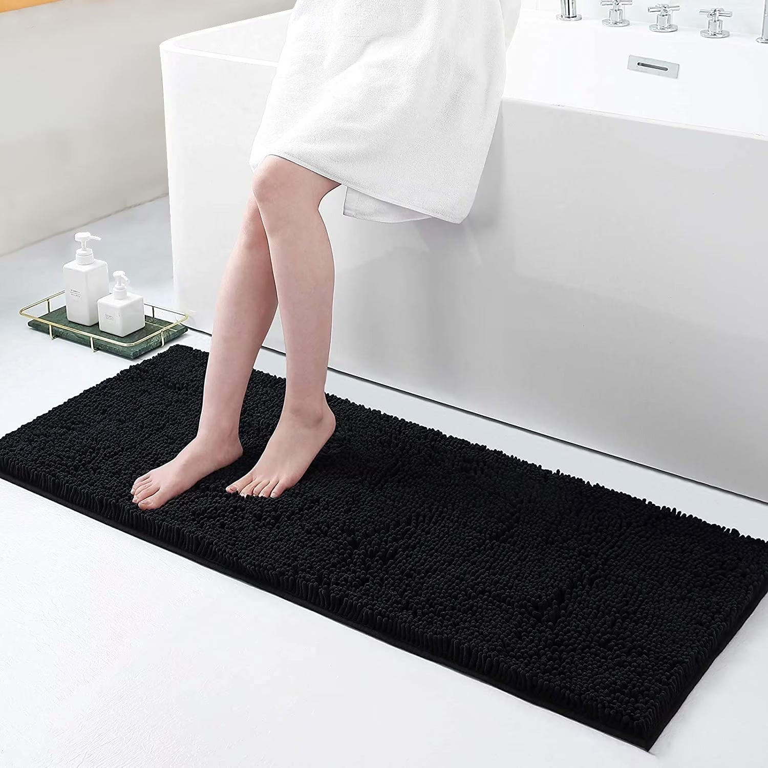 Luxury Chenille Bathroom Rugs, Extra Soft and Absorbent Bath Mat, Black, 17"X47"
