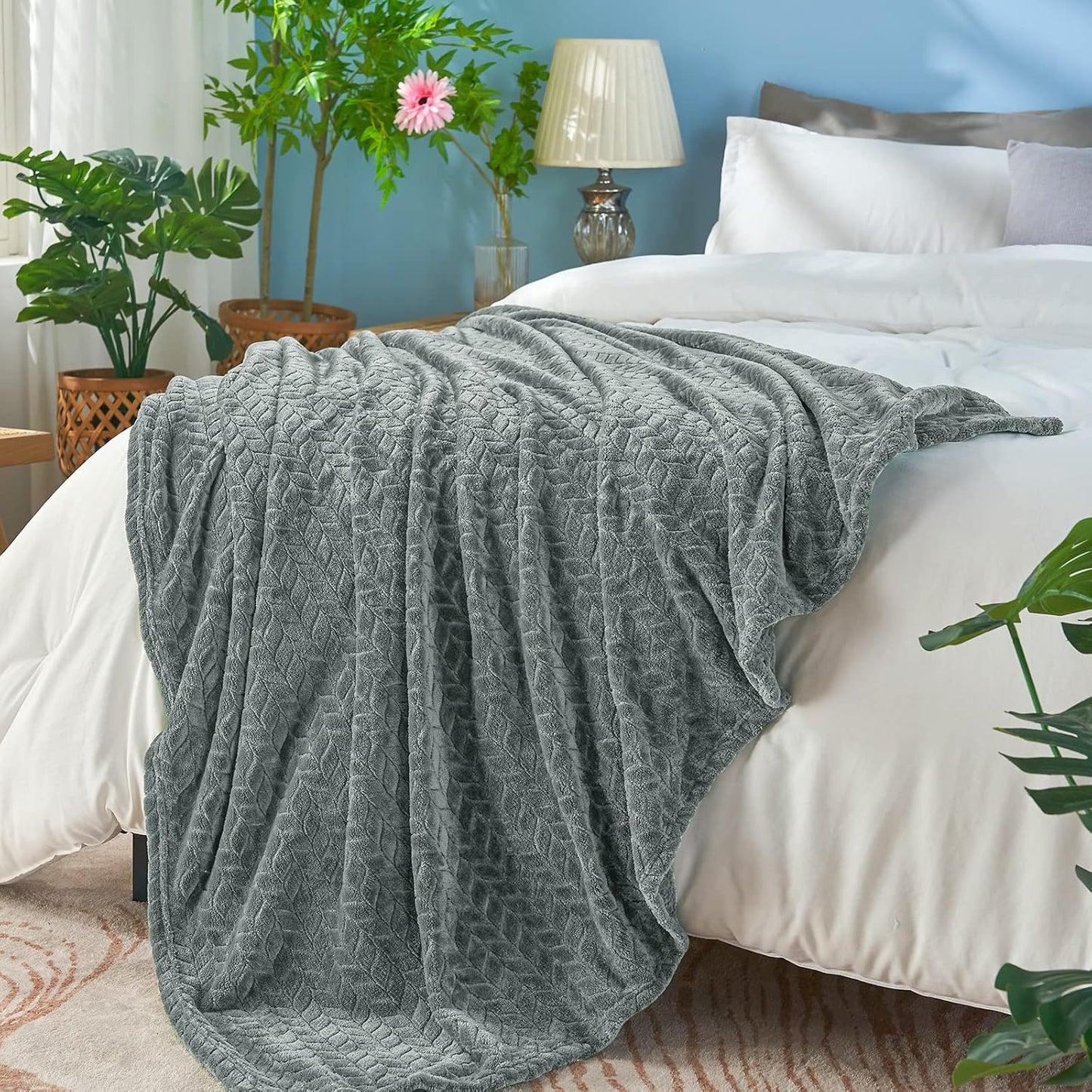 Grey Leaves Pattern Throw Blanket for Couch, Super Soft Flannel Cozy Lightweight Fuzzy Blankets for Women, 50 X 60 Inches